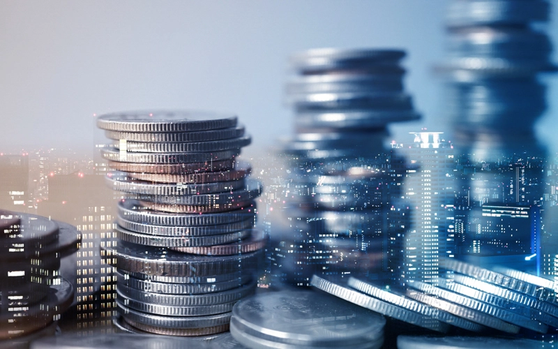 Money overlayed on top of site selection options